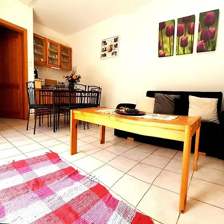 別荘 Zoeld Orom Vendeghaz *